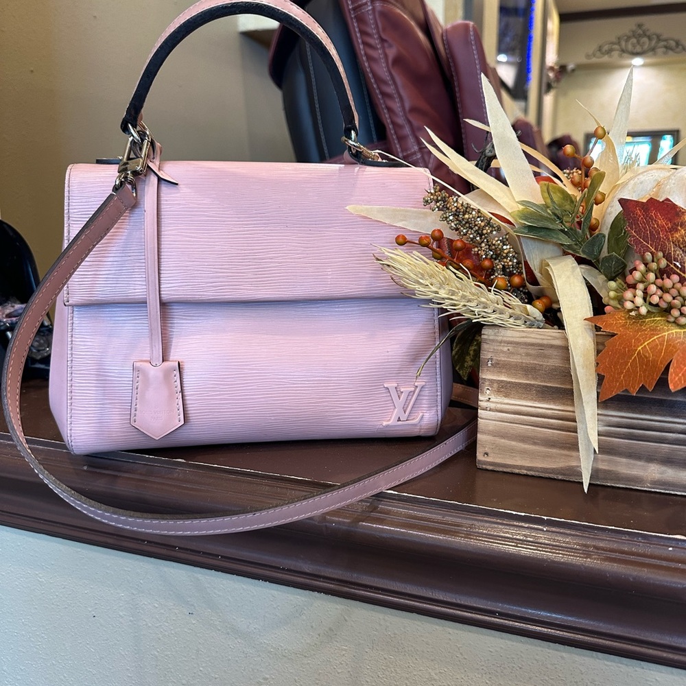 Authentic Louis Vuitton Cluny epi rose Ballerine bB